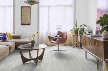 Nhà nhiều nắng: làm sao để sàn gỗ Quickstep luôn bền màu?