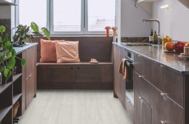 Lý do nên đầu tư sàn gỗ Quickstep chính hãng cho biệt thự cao cấp